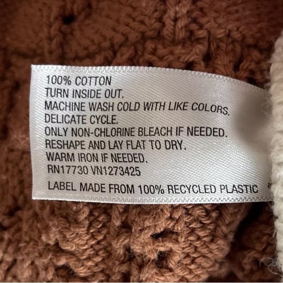 Universal Thread Women's Medium Brown Open Knit V-Neck Cropped Collar Sweater - Picture 7 of 7